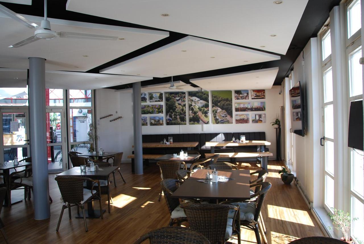 Tat Tagungs- Und Gaestehaus ไรเนอ ภายนอก รูปภาพ
